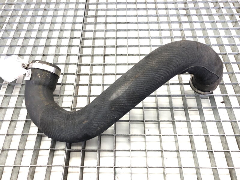 Potrubí turba Audi A4 Allroad B9 (8WH, 8WJ) 2016 - 2022 8W0145738F