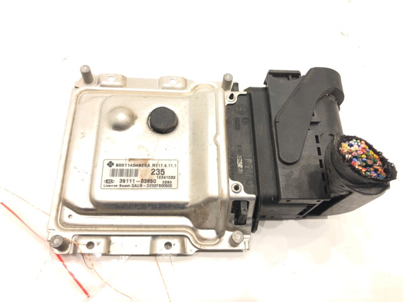 Řídicí jednotka motoru KIA RIO III (UB) 2011 - 2017 39111-0385
