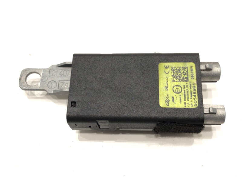 Zesilovač anténní Alfa Romeo Stelvio (949_) 2016 - 2022 50548991