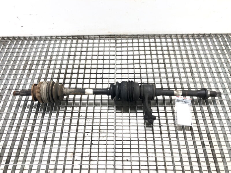 Poloosa pravá přední Hyundai Santa FÉ I (SM) 2000 - 2006