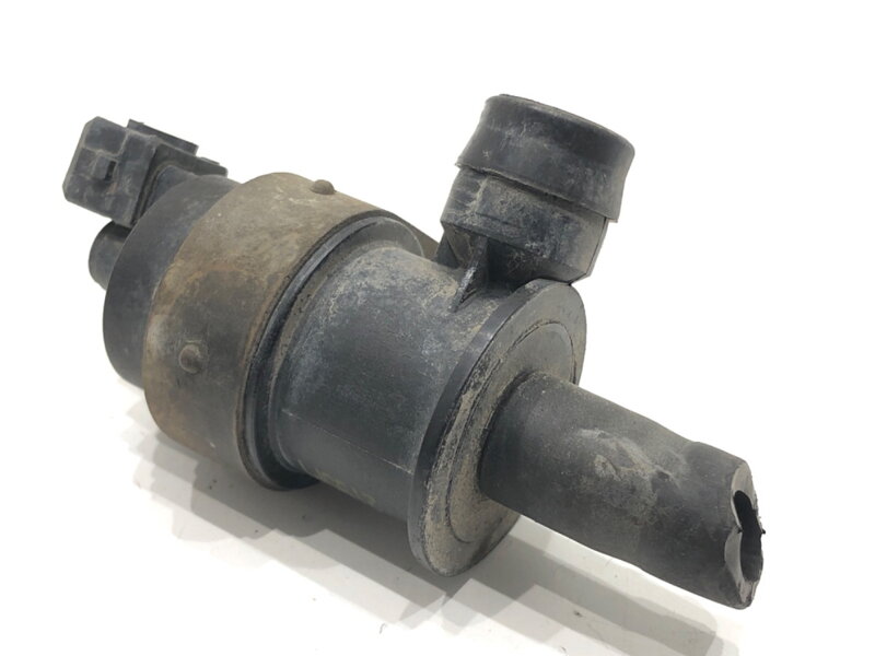 Ventil podtlaku Opel Astra H GTC (A04) 2005 - 2010 13110331