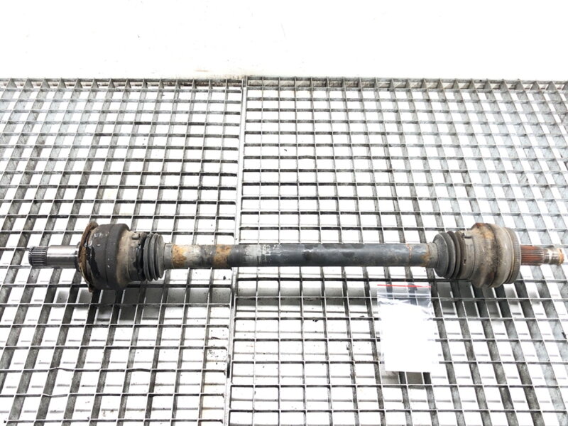 Poloosa pravá zadní Mercedes-benz Class C (W204) 2007 - 2015