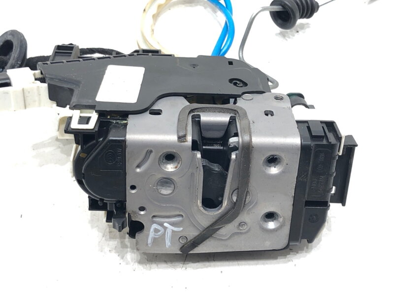 Zámek dveří pravý zadní Mercedes-benz Class A (W176) 2012 - 2018 A2047302835