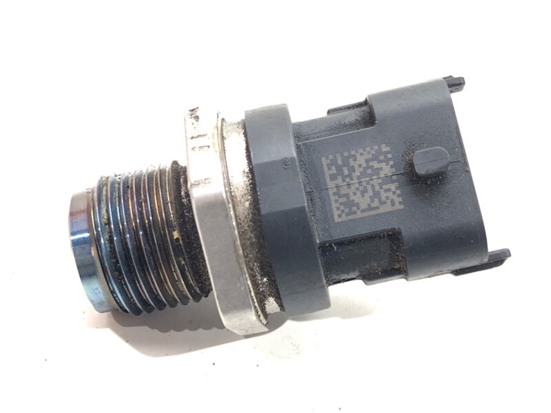 Čidlo tlaku paliva Suzuki Swift III (MZ, EZ) 2005 - 2022 0281002706