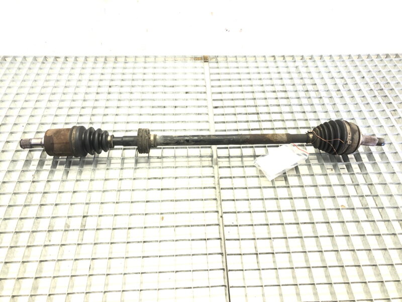 Poloosa pravá přední Honda Civic Viii Sedan (FD, FA) 2005 - 2022