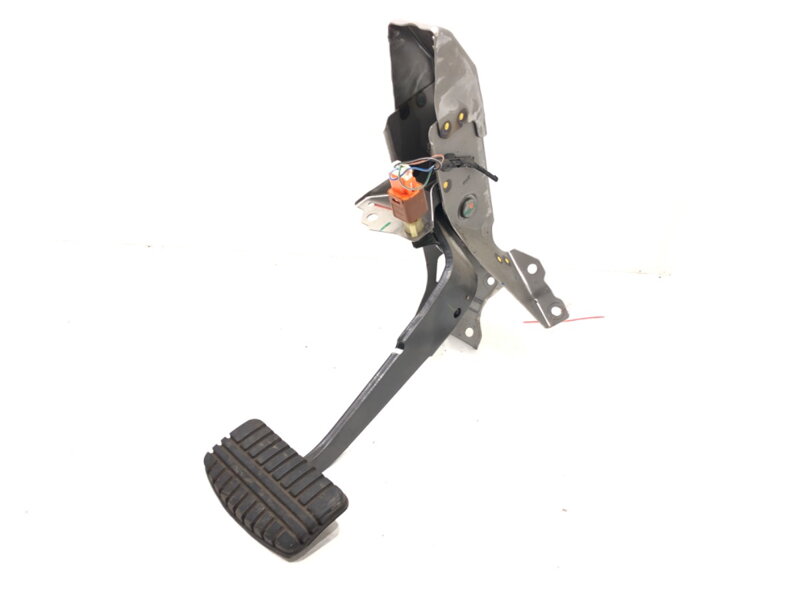 Pedál brzdy Mitsubishi Mirage / Space Star VI Liftback (A0_A) 2012 - 2022