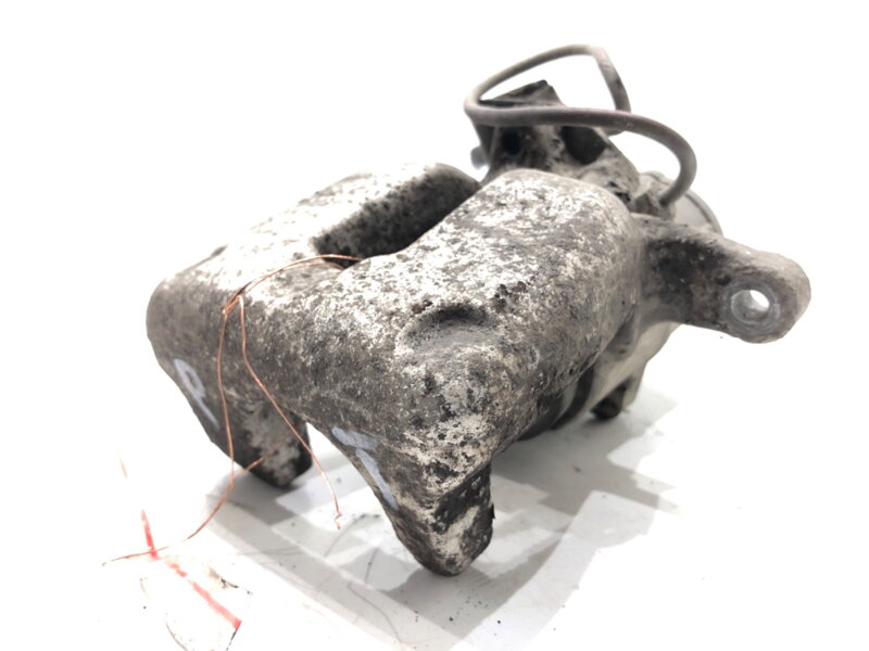 Brzdový třmen pravý zadní VW Passat B6 Variant (3C5) 2005 - 2011