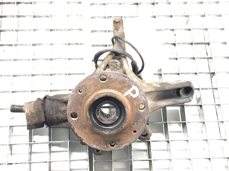 Otoč pravá přední Peugeot 5008 (0U_, 0E_) 2009 - 2017