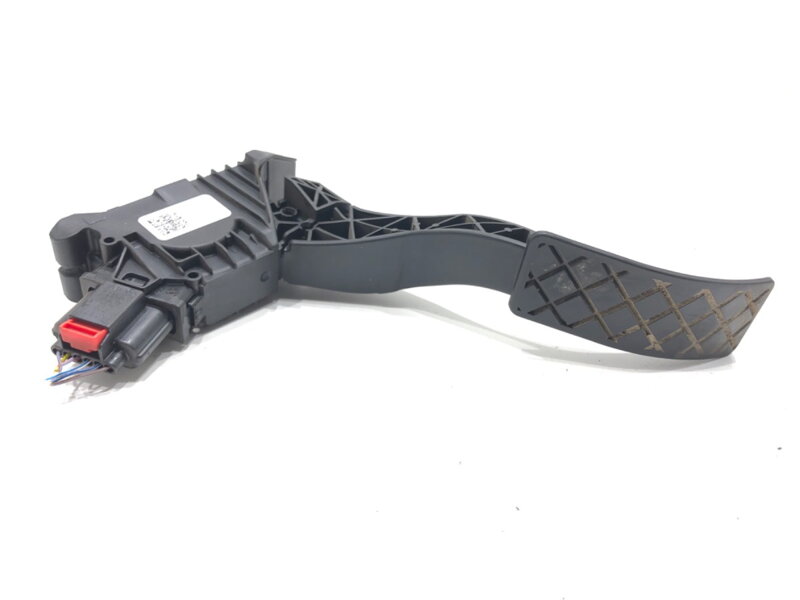 Plynový pedál VW Golf VII (5G1, BQ1, BE1, BE2) 2012 - 2022 5Q1723503K