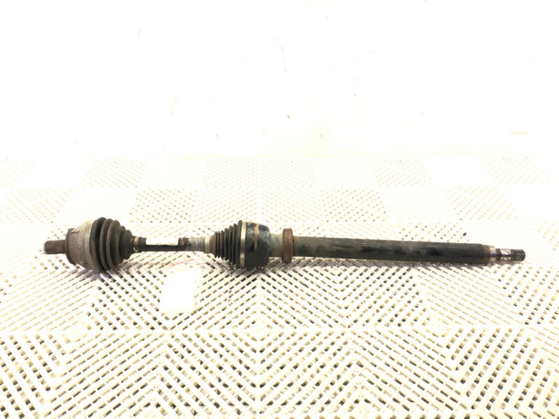 Poloosa pravá přední Volvo V60 I (155, 157) 2010 - 2018 P31272548