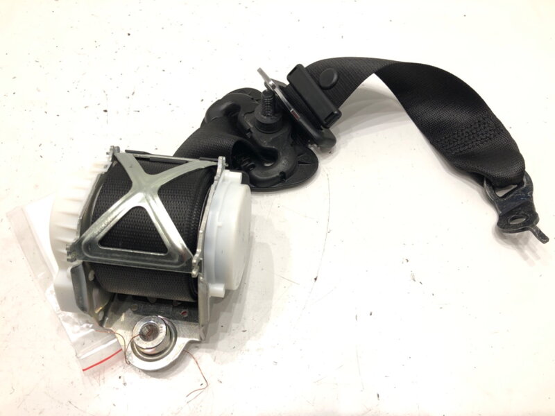 Bezpečnostní PÁS pravý přední BMW 3 Touring (F31) 2012 - 2019 7243308