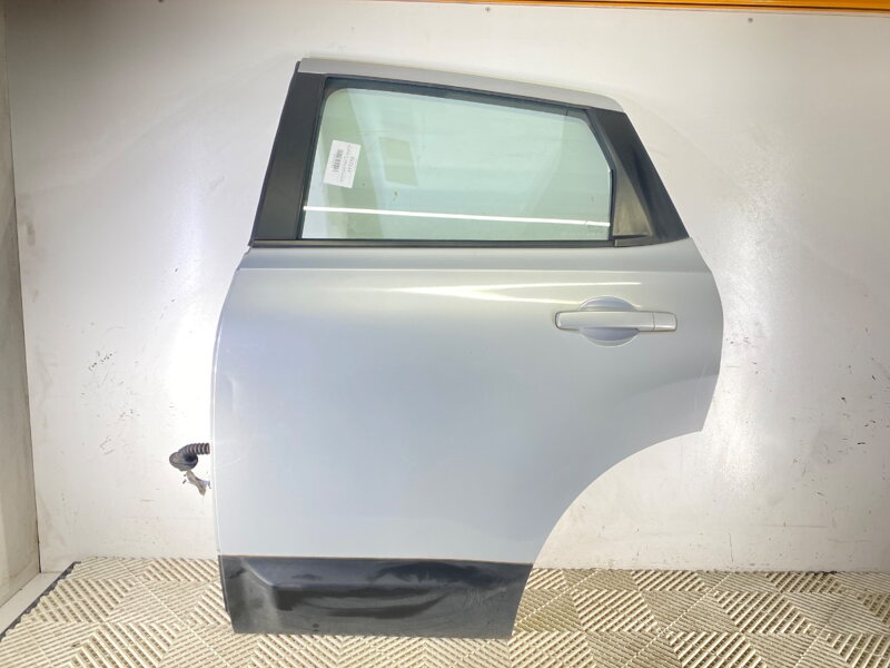 Dveře levé zadní Nissan Qashqai / Qashqai + 2 I (J10, NJ10, JJ10E) 2006 - 2014