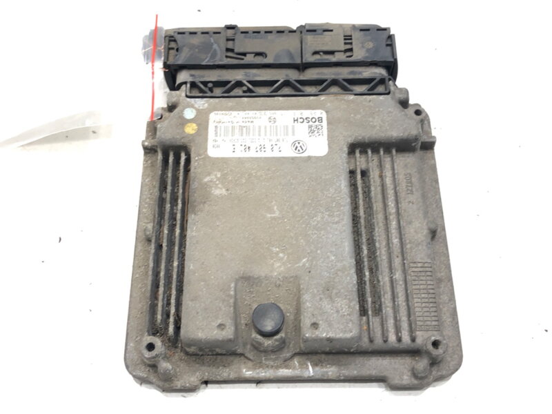 Řídicí jednotka motoru VW Touareg (7LA, 7L6, 7L7) 2002 - 2013 7L0907401E