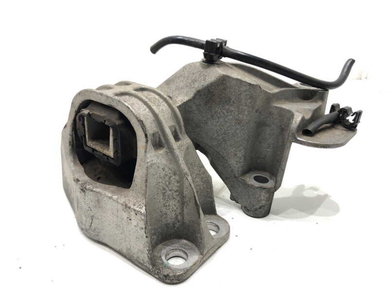 Polštář motoru levý Dacia Duster (HS_) 2010 - 2018