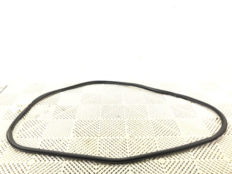 Těsnění dveří přední pravé Skoda Superb III (3V3) 2015 - 2022 3V0867366B