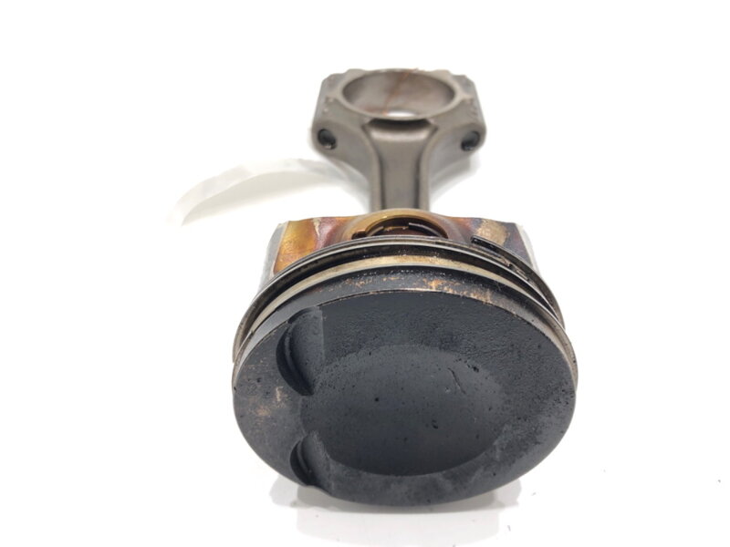 Píst S ojnicí Audi A4 B8 (8K2) 2007 - 2015 CAE CAEB