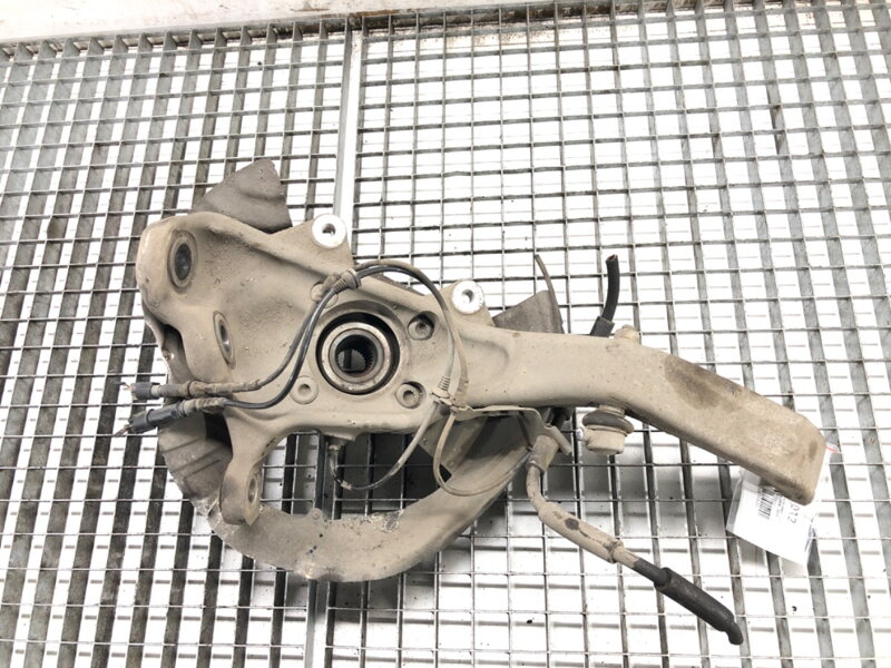 Otoč levá přední BMW X6 (E71, E72) 2007 - 2014 6773783