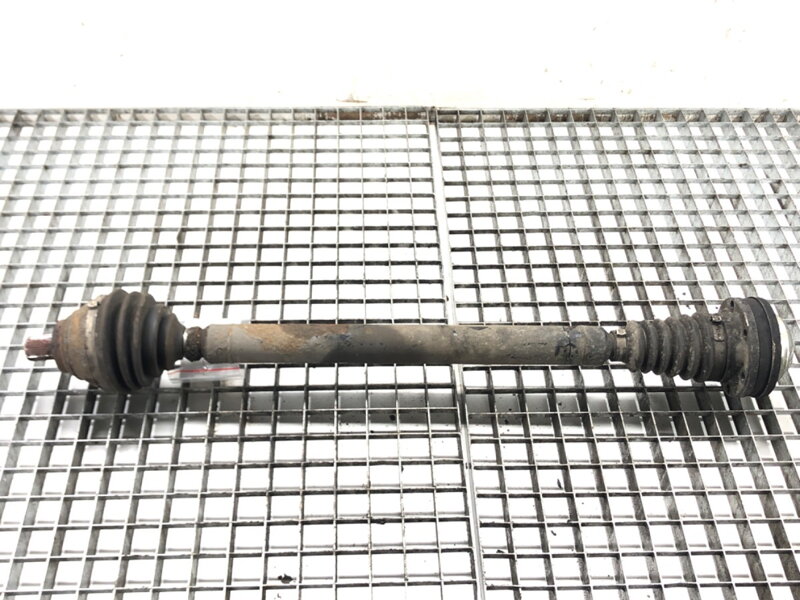 Poloosa pravá přední VW Passat B6 Variant (3C5) 2005 - 2011