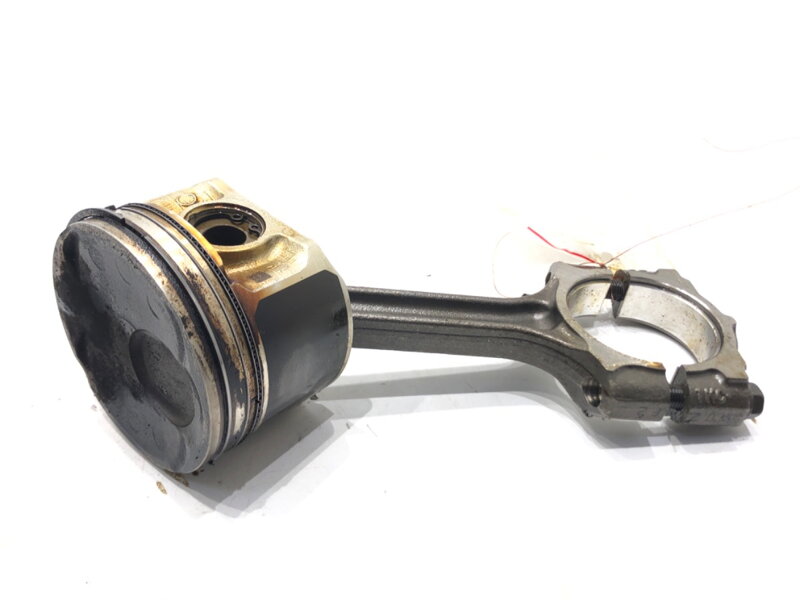 Píst S ojnicí Nissan Juke (F15) 2010 - 2022 MR16DDT