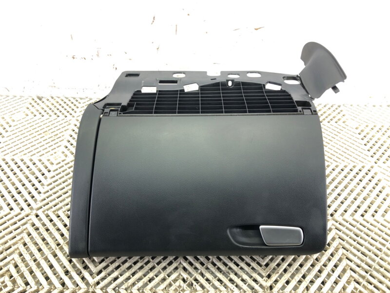 Odkládací schránka spolujezdce Audi A4 B8 Avant (8K5) 2007 - 2015