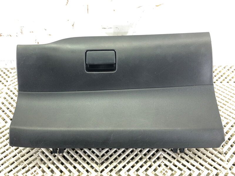 Odkládací schránka spolujezdce Toyota Auris (_E15_) 2006 - 2012 55552-02130