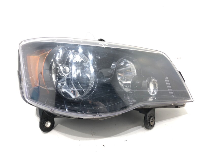 Světlo pravé přední Dodge Grand Caravan 2007 - 2022 CS280-B101R