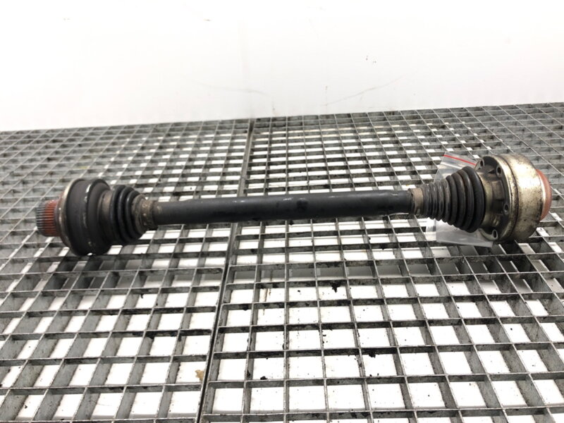 Poloosa pravá zadní Audi A6 C8 Avant (4A5) 2018 - 2022 4K0501204