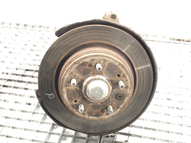 Náboj pravý zadní Honda Fr-v (BE) 2004 - 2022