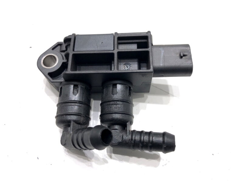 Čidlo rozdílu tlaku Audi A6 C8 Avant (4A5) 2018 - 2022 04L906051R