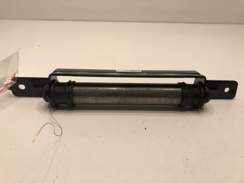 Závaží vyvažovací víka kufru Audi A6 C8 Avant (4A5) 2018 - 2022 4K9827242A