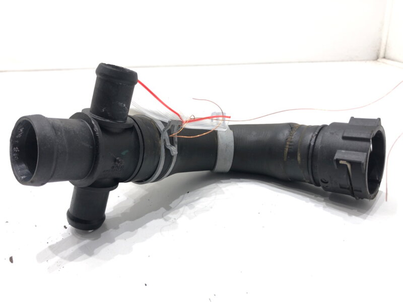 Potrubí vody Audi A6 C8 Avant (4A5) 2018 - 2022 4K0122055BF