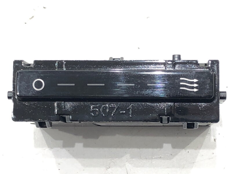 Regulátor rychlosti ventilace Audi A8 D5 (4N2, 4N8) 2017 - 2022 4N0820911