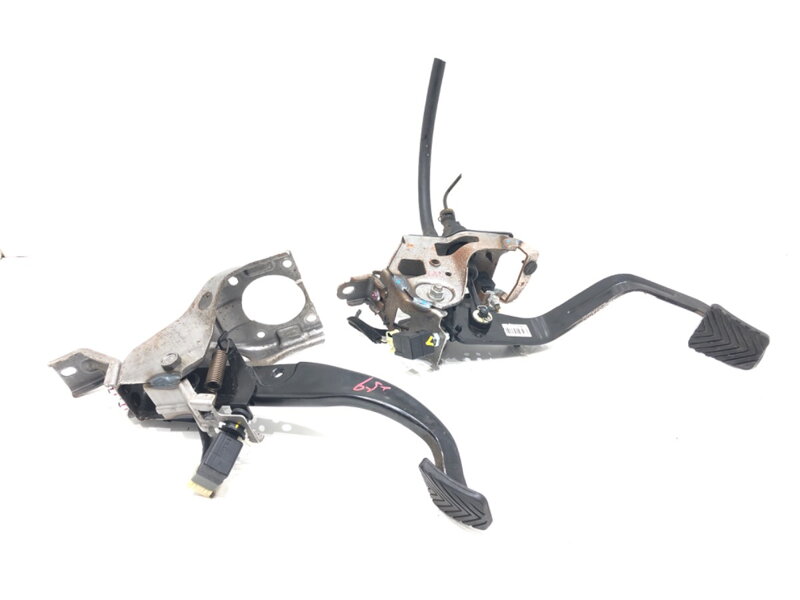 Pedály Hyundai Elantra V Sedan (MD, UD) 2010 - 2022