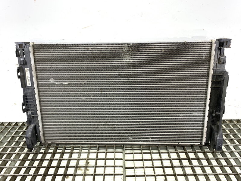 Chladič vody BMW 5 (G30, F90) 2016 - 2022 8474824