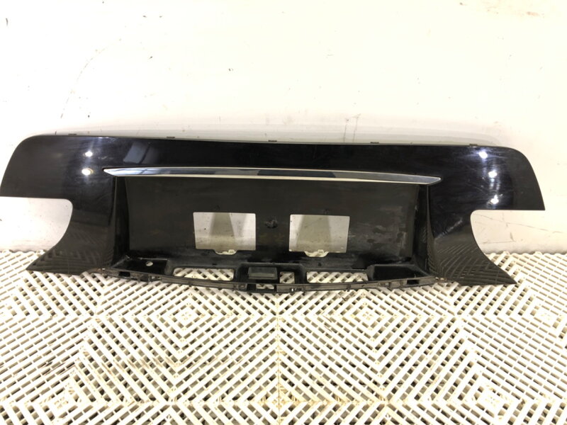 Panel víka kufru zadní Infiniti Q70 (Y51) 2013 - 2022 848101ME0A