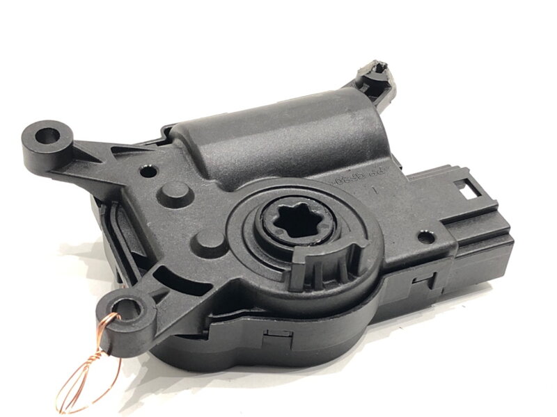 Motor radiátoru topení Skoda Octavia III Combi (5E5, 5E6) 2012 - 2022 2Q0907511G