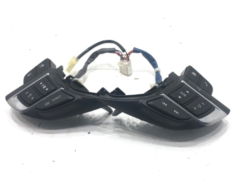 Přepínače volantu Mazda CX-5 (KE, GH) 2011 - 2017