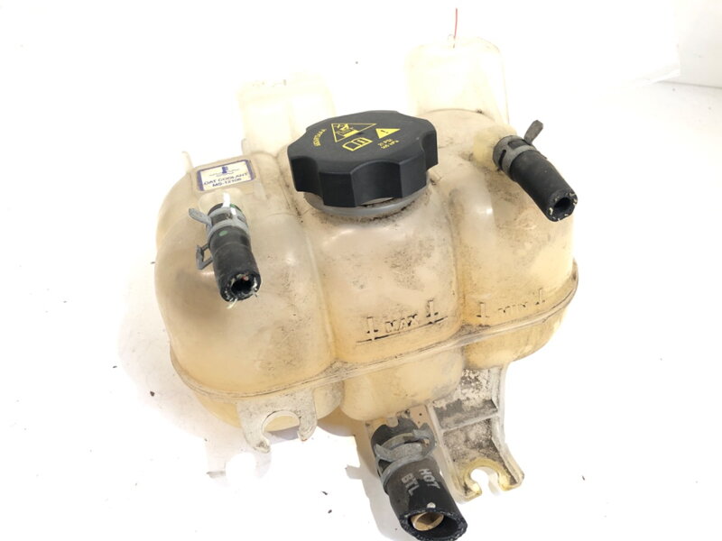 Vyrovnávací nádobka chladicí kapaliny Chrysler Pacifica 2016 - 2022