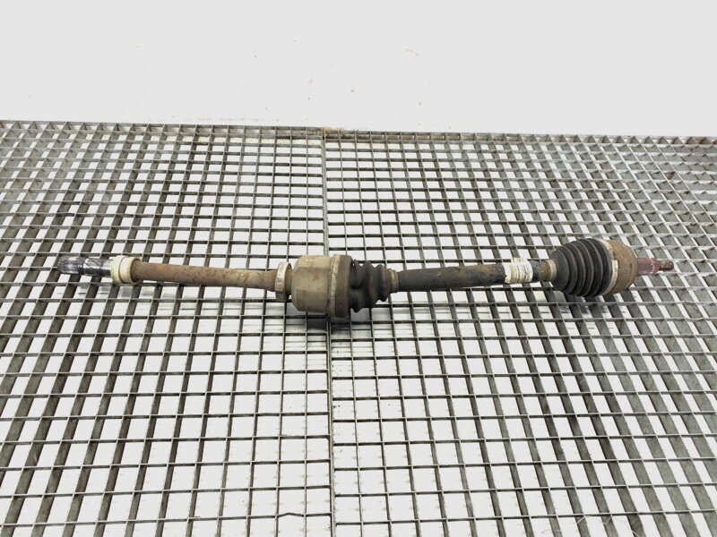 Poloosa pravá přední Renault Laguna III (BT0/1) 2007 - 2015