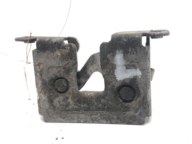 Zámek kapoty levý BMW 5 Touring (E61) 2004 - 2010