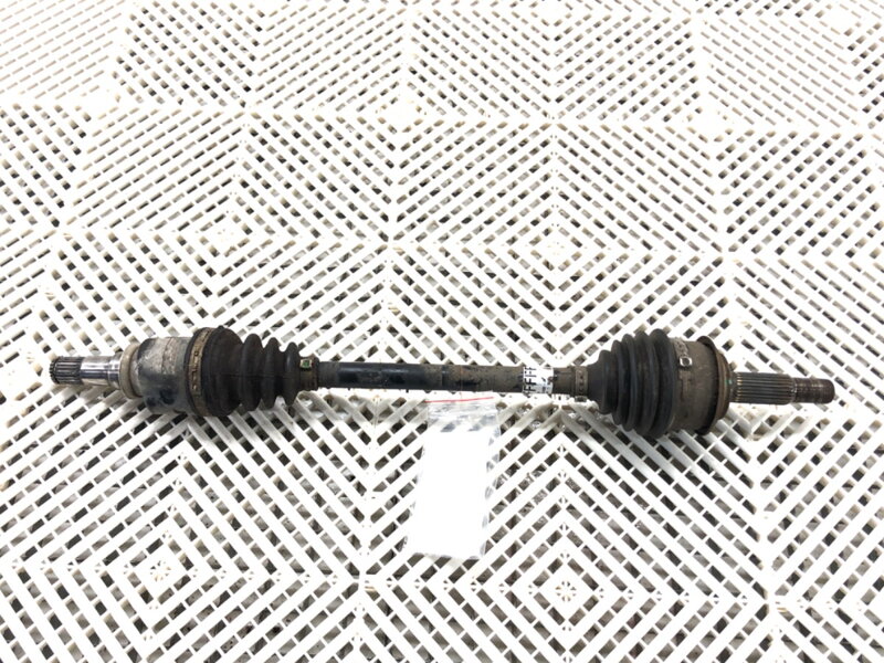 Poloosa levá přední Toyota Yaris (_P13_) 2010 - 2022 43420-0D480