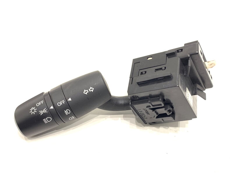 Přepínač směrovek Mazda 3 (BM, BN) 2013 - 2022 17J690