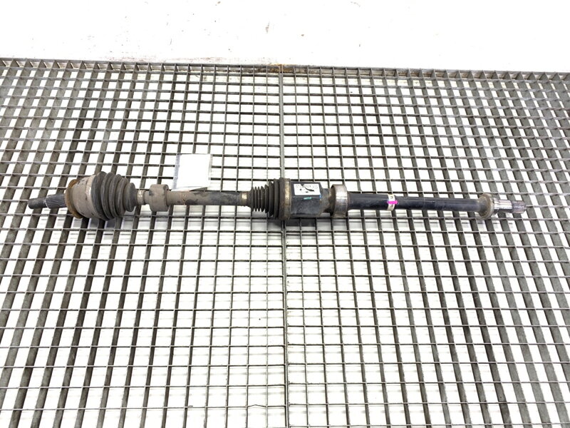 Poloosa pravá přední Mazda 3 (BM, BN) 2013 - 2022 GTU32550X