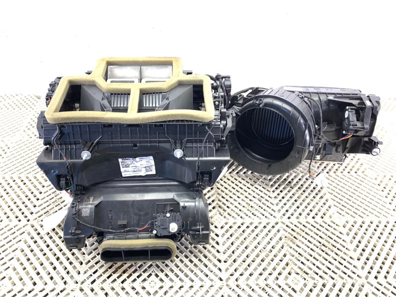 Radiátor topení kompletní kombajn BMW 3 Touring (G21, G81) 2019 - 2022 7949741