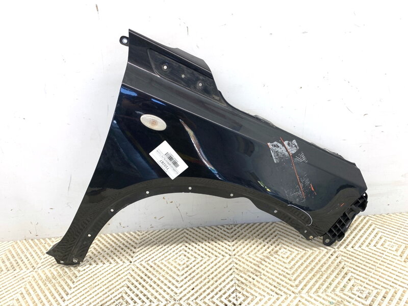 Blatník pravý přední Suzuki Vitara (LY) 2015 - 2022