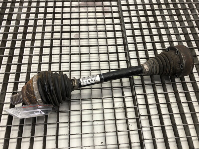 Poloosa levá přední Seat Leon (5F1) 2012 - 2022 5Q0407271A