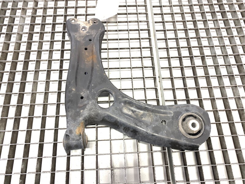 Rameno pravé přední Skoda Fabia III (NJ3) 2014 - 2022 6R0407152F