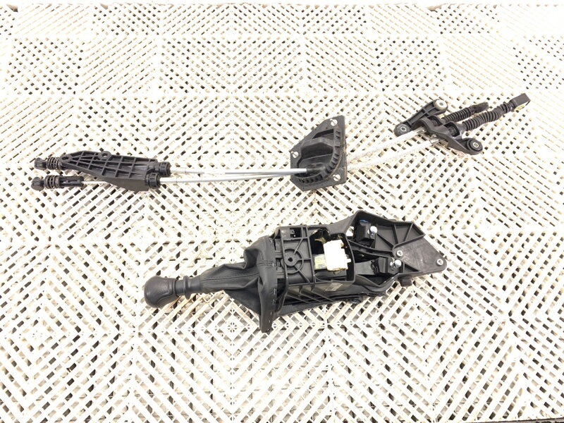 Řadicí páka volič převodovky VW Crafter (SY_, SX_) 2016 - 2022 2N0711025A