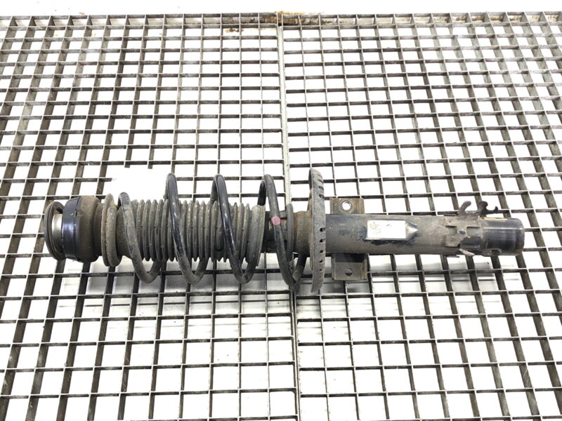 Tlumič pravý přední S pružinou Skoda Rapid (NH3, NK3, NK6) 2012 - 2022 6R0413031BF