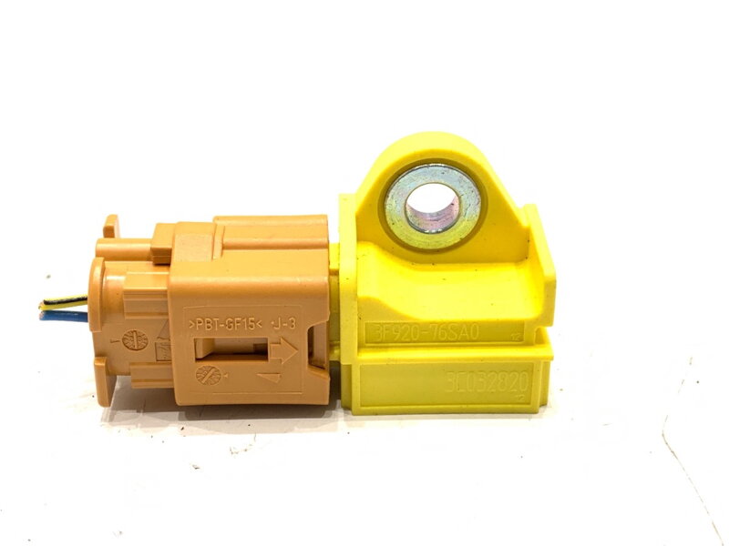 Čidlo nárazu Suzuki S-cross 2022 - 2022 3F920-76SA0